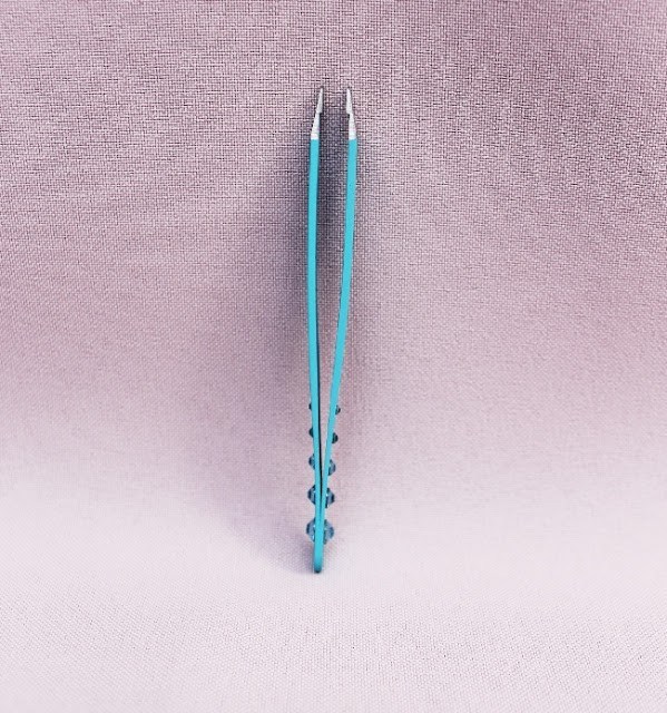Tweezers to pluck Turquoise mont bleu