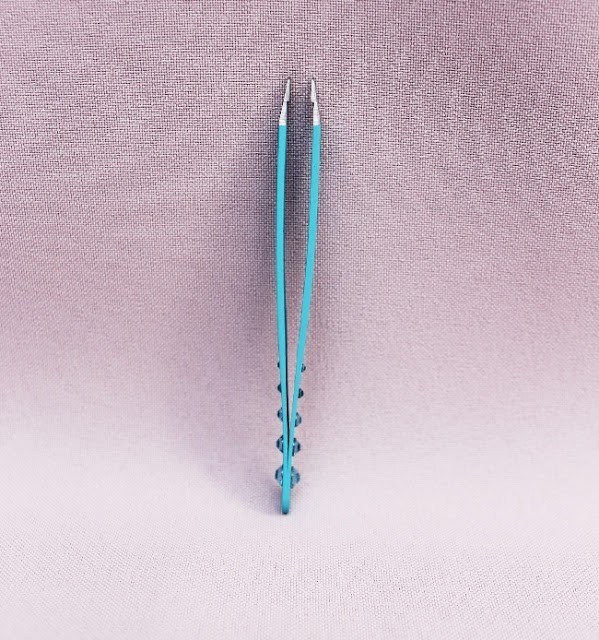 Tweezers to pluck Turquoise mont bleu