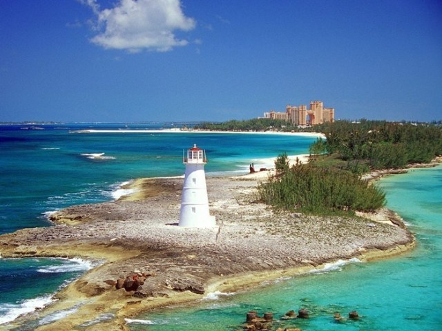 fashion braggie beach lighthouse 