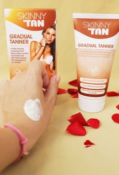 Skinny tan bronzer Skinny tan self-tanner